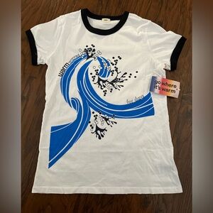 NWT - Warm Brand TShirt - Size M